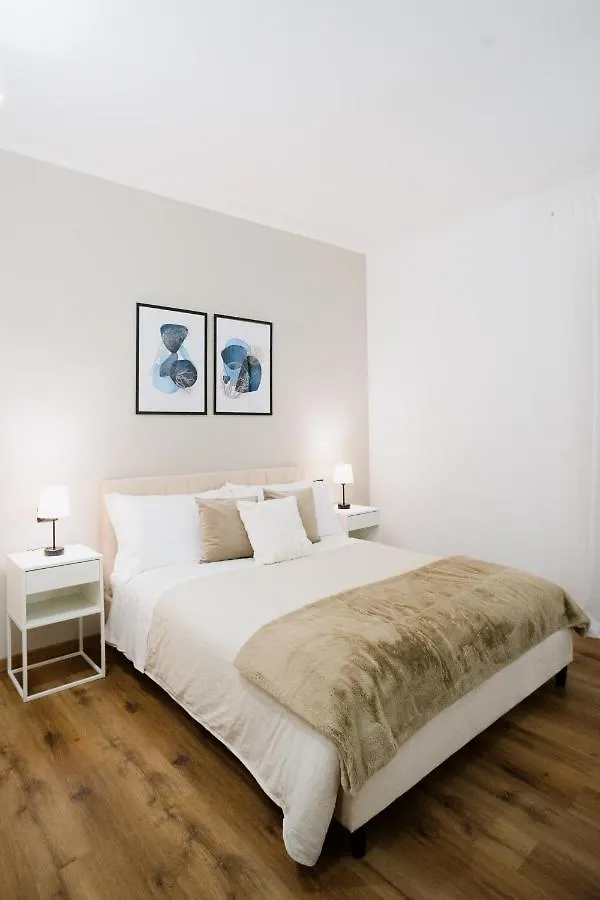 Alatea Apartments Poloni Verona Italy