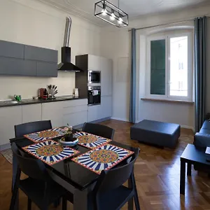 Le Due Piazze Apartment Genoa